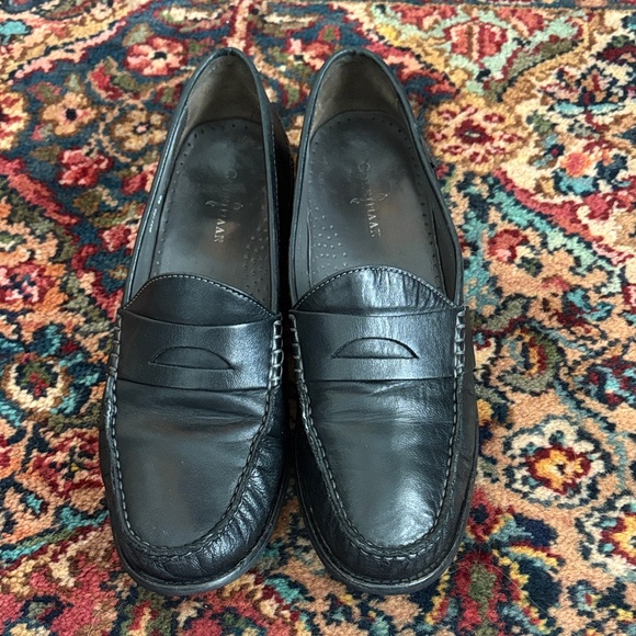 Cole Haan Shoes - Cole Haan Women’s Black Leather Loafer, Size 9.